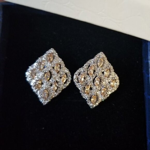 Swarovski Elements Marquise Yellow stone Women's Earrings - Picture 1 of 8